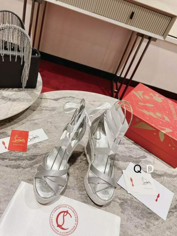 Picture of Christian Shoes _SKUCLsz35-4012CM3CGDT04373240